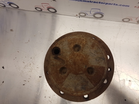 Case Hub Cover 4472452036 Zf Apl 330 81437c1 - Cubo de roda de Trator: foto 3 Case Hub Cover 4472452036 Zf Apl 330 81437c1 - Cubo de roda de Trator: foto 3