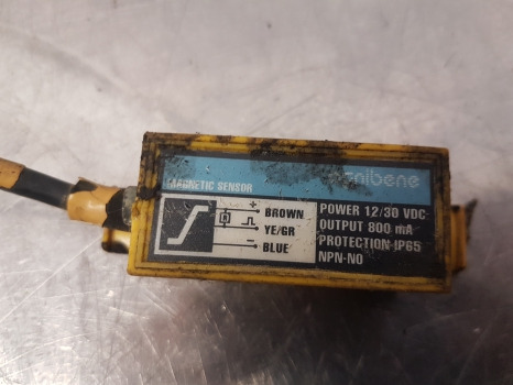 Caterpillar 146329 Carraro 26.16m, Front Axle Sensor 143227 - Sensor: foto 3 Caterpillar 146329 Carraro 26.16m, Front Axle Sensor 143227 - Sensor: foto 3