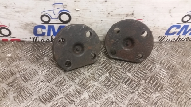 Caterpillar Th 406, 407, 336, 337 Rear Front Axle King Pin Bottom Pair 320-7371 - Direcção de Empilhador telescópico: foto 1 Caterpillar Th 406, 407, 336, 337 Rear Front Axle King Pin Bottom Pair 320-7371 - Direcção de Empilhador telescópico: foto 1