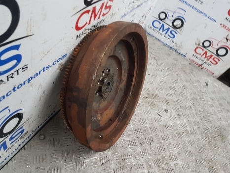 Claas Ares 600 Arion 400, 500, 600 S 640 Flywheel 7700071329, R519378, Re522485 - Volante do motor de Trator: foto 2 Claas Ares 600 Arion 400, 500, 600 S 640 Flywheel 7700071329, R519378, Re522485 - Volante do motor de Trator: foto 2
