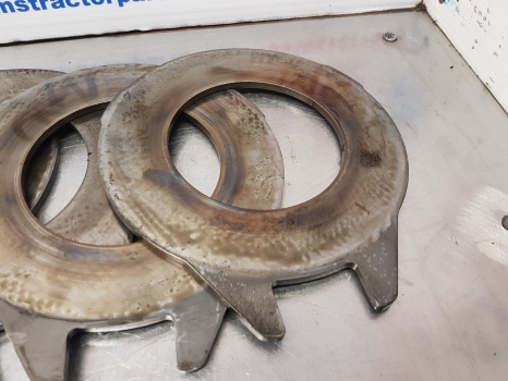 Claas Ares 836, Axion 850-810 Cmatic, 936-915 Rz Brake Plate Disc Kit 6005028205 - Disco de freio: foto 2 Claas Ares 836, Axion 850-810 Cmatic, 936-915 Rz Brake Plate Disc Kit 6005028205 - Disco de freio: foto 2