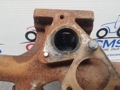 Claas Arion 600, 500 Series 640 Engine Exhaust Manifold 0011466350, R534259 - Colector de escape de Trator: foto 3 Claas Arion 600, 500 Series 640 Engine Exhaust Manifold 0011466350, R534259 - Colector de escape de Trator: foto 3