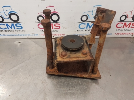 Suspensão da cabina de Trator Claas Axos 340 Cx Celtis 426, 456 Cab Support Rhs 0010464551, 10464541: foto 1