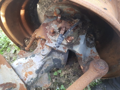 Claas Scorpion 732, 736, 741 Front Axle Hub Rhs Complete 0019230840, - Eixo dianteiro: foto 2 Claas Scorpion 732, 736, 741 Front Axle Hub Rhs Complete 0019230840, - Eixo dianteiro: foto 2