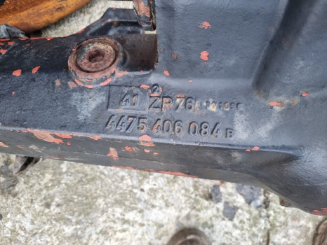 Deutz Agrotron 135, Apl2045, Front Axle Housing Rhs 4475006037, 4475406084 - Eixo dianteiro: foto 2 Deutz Agrotron 135, Apl2045, Front Axle Housing Rhs 4475006037, 4475406084 - Eixo dianteiro: foto 2