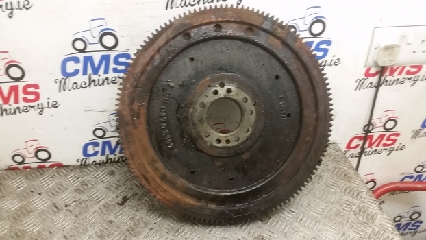 Deutz Agrotron 150 Engine Flywheel And Ring Gear 04208193, 02131081, 04208192 - Volante do motor de Trator: foto 1 Deutz Agrotron 150 Engine Flywheel And Ring Gear 04208193, 02131081, 04208192 - Volante do motor de Trator: foto 1
