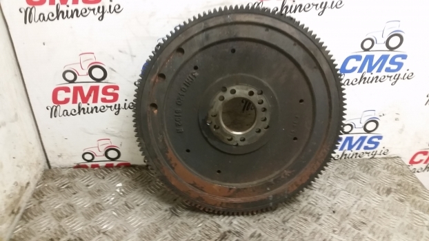 Deutz Agrotron 6.15 Engine Flywheel And Ring Gear 04801814 - Volante do motor de Trator: foto 1 Deutz Agrotron 6.15 Engine Flywheel And Ring Gear 04801814 - Volante do motor de Trator: foto 1