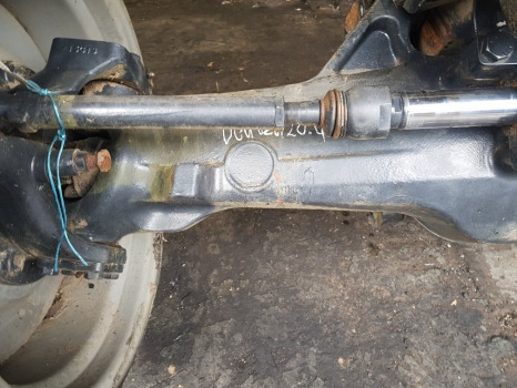 Deutz Agrotron 6120.4 Front Axle Housing Beam 0.900.0965.6, 357733 - Eixo dianteiro: foto 1 Deutz Agrotron 6120.4 Front Axle Housing Beam 0.900.0965.6, 357733 - Eixo dianteiro: foto 1