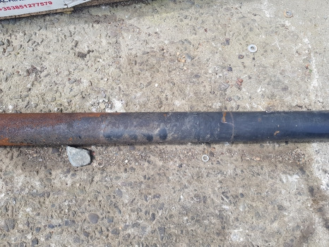 Deutz Agrotron Series 6, Ttv 6120.4 Front Axle Propeller Drive Shaft 04426796/40 - Eixo dianteiro: foto 3 Deutz Agrotron Series 6, Ttv 6120.4 Front Axle Propeller Drive Shaft 04426796/40 - Eixo dianteiro: foto 3