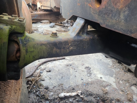 Deutz-fahr Dx4.57 Front Axle Housing Lhs 102841 102841, 04386762, 04388595 - Eixo dianteiro: foto 1 Deutz-fahr Dx4.57 Front Axle Housing Lhs 102841 102841, 04386762, 04388595 - Eixo dianteiro: foto 1