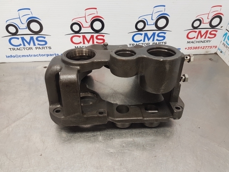 Fendt 818, 711, 712, 714, 820, Pto Housing 737150220040, 716151220010 - Transmissão: foto 4 Fendt 818, 711, 712, 714, 820, Pto Housing 737150220040, 716151220010 - Transmissão: foto 4