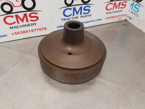 Fendt 818, 711, 712, 716, 718, 820, Pto Clutch Housing 716150220050 - Transmissão: foto 1 Fendt 818, 711, 712, 716, 718, 820, Pto Clutch Housing 716150220050 - Transmissão: foto 1