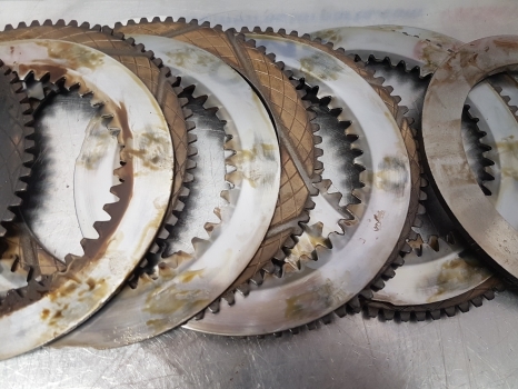 Fendt 818, 711, 716, 820, Pto Clutch Discs Kit 934152220480, 716150220660 - Transmissão: foto 4 Fendt 818, 711, 716, 820, Pto Clutch Discs Kit 934152220480, 716150220660 - Transmissão: foto 4