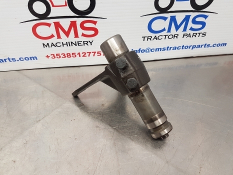 Fendt 818, 712, 820, Pto Shift Fork Assy 716151220421, 716151220440 - Transmissão: foto 2 Fendt 818, 712, 820, Pto Shift Fork Assy 716151220421, 716151220440 - Transmissão: foto 2