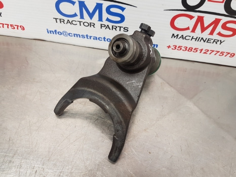 Fendt 818, 712, 820 Pto Shift Fork Assy 716151220431, 716151220450, 716151220460 - Transmissão: foto 1 Fendt 818, 712, 820 Pto Shift Fork Assy 716151220431, 716151220450, 716151220460 - Transmissão: foto 1