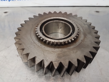 Fendt 818, 718, Vario, Pto Gear 35t 716151220081, H312100222020 - Transmissão: foto 2 Fendt 818, 718, Vario, Pto Gear 35t 716151220081, H312100222020 - Transmissão: foto 2