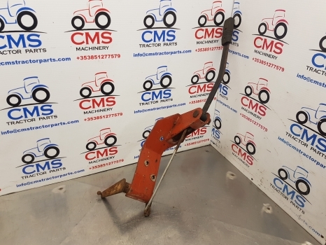 Fiat 115-90, 140-90, 130-90, 160-90, 180-90 Hydraulic Lift Control Lever 5130493 - Hidráulica de Trator: foto 5 Fiat 115-90, 140-90, 130-90, 160-90, 180-90 Hydraulic Lift Control Lever 5130493 - Hidráulica de Trator: foto 5