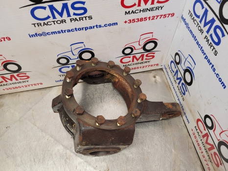 Fiat 980, 90-90, 100-90, 110-90 Front Axle Swivel Housing Lhs 5127196 - Eixo dianteiro: foto 2 Fiat 980, 90-90, 100-90, 110-90 Front Axle Swivel Housing Lhs 5127196 - Eixo dianteiro: foto 2