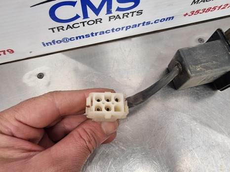 Fiat F, F-dt Series, F140, F120, F130 Switch Lever Windshield Wiper 5141941 - Sistema elétrico: foto 3 Fiat F, F-dt Series, F140, F120, F130 Switch Lever Windshield Wiper 5141941 - Sistema elétrico: foto 3