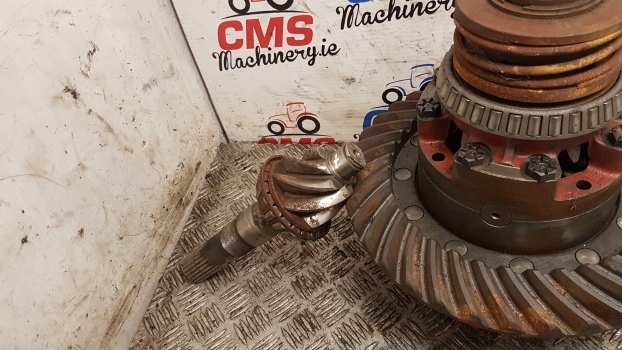 Ford 10, 100, 600 Rear Bevel Gear Differential E0nn4209ca, E0nn4610da, 83927041 - Diferencial de Trator: foto 3 Ford 10, 100, 600 Rear Bevel Gear Differential E0nn4209ca, E0nn4610da, 83927041 - Diferencial de Trator: foto 3