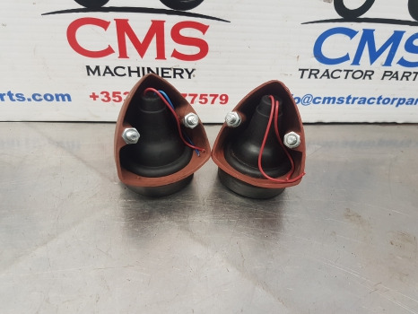 Ford 1000, 600 Series, 4000, 4600 Side Marker Lamp Pair 83976899, C5nn13200a - Iluminação: foto 5 Ford 1000, 600 Series, 4000, 4600 Side Marker Lamp Pair 83976899, C5nn13200a - Iluminação: foto 5