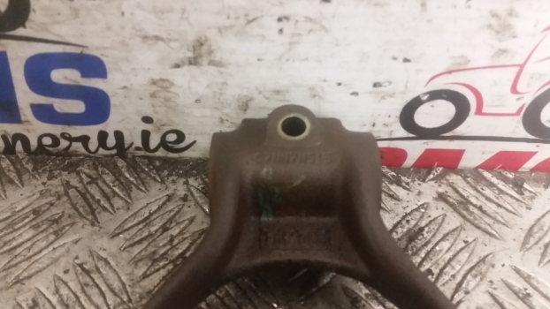 Ford 2600, 3600, 2000 Rear Axle Differential Lock Fork C5nn4n053a, C7nn7n515 - Diferencial de Trator: foto 2 Ford 2600, 3600, 2000 Rear Axle Differential Lock Fork C5nn4n053a, C7nn7n515 - Diferencial de Trator: foto 2