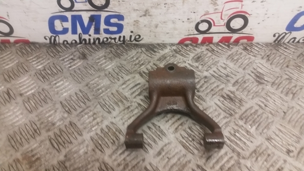 Ford 2600, 3600, 2000 Rear Axle Differential Lock Fork C5nn4n053a, C7nn7n515 - Diferencial de Trator: foto 5 Ford 2600, 3600, 2000 Rear Axle Differential Lock Fork C5nn4n053a, C7nn7n515 - Diferencial de Trator: foto 5