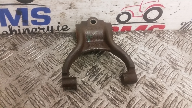 Ford 2600, 3600, 2000 Rear Axle Differential Lock Fork C5nn4n053a, C7nn7n515 - Diferencial de Trator: foto 1 Ford 2600, 3600, 2000 Rear Axle Differential Lock Fork C5nn4n053a, C7nn7n515 - Diferencial de Trator: foto 1