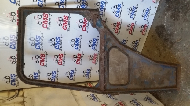 Porta e peças de Trator Ford 4000, 4600, 5600 8 Cab Door Right 81834249: foto 6