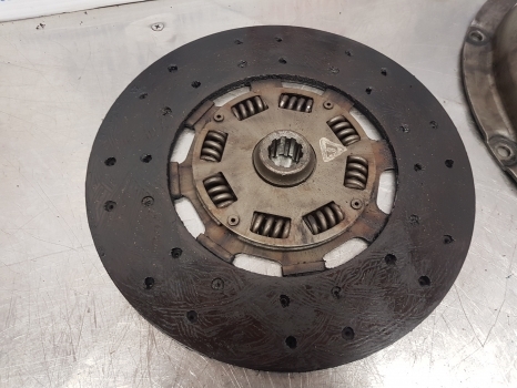 Ford 4600, 3000 4000, 4610 Clutch Pressure Plate 86640475, 86640476, C5nn7563u - Embreagem e peças de Trator: foto 3 Ford 4600, 3000 4000, 4610 Clutch Pressure Plate 86640475, 86640476, C5nn7563u - Embreagem e peças de Trator: foto 3