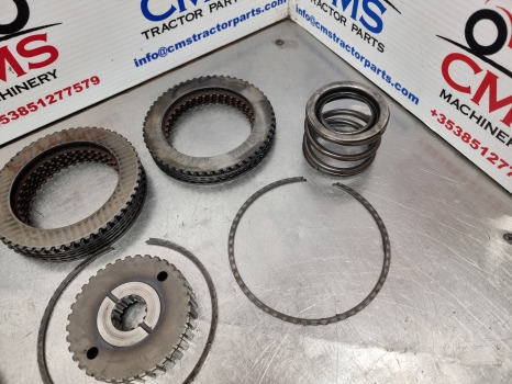 Ford 4630, 30 Series, Clutch Plate, Disc And Hub 86604372, K3660623692 - Embreagem e peças: foto 5 Ford 4630, 30 Series, Clutch Plate, Disc And Hub 86604372, K3660623692 - Embreagem e peças: foto 5