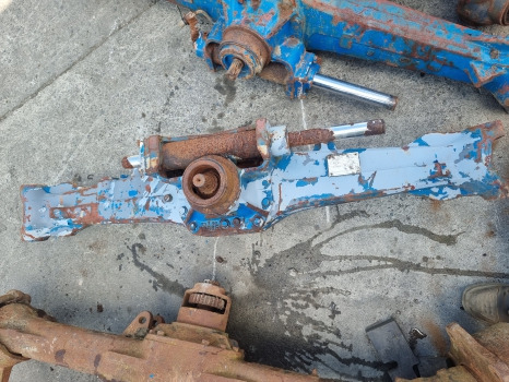 Ford 5030, 4830, 4130, Case Cx100 Front Axle Housing Beam 18980, Car128905 - Eixo dianteiro: foto 1 Ford 5030, 4830, 4130, Case Cx100 Front Axle Housing Beam 18980, Car128905 - Eixo dianteiro: foto 1