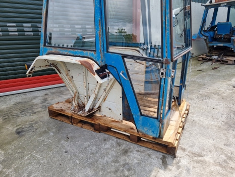 Ford 5600, 6600, 7600, 5000, 6000 Complete Cab, Fritzmeier Cab, Cab No58 - Cabine: foto 4 Ford 5600, 6600, 7600, 5000, 6000 Complete Cab, Fritzmeier Cab, Cab No58 - Cabine: foto 4