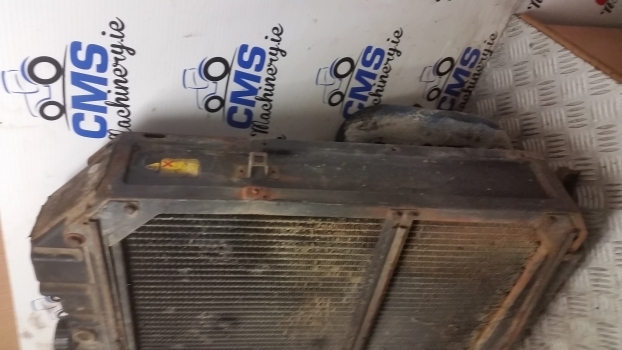 Ford 5640, 6640, 7740 Engine Water Cooling Radiator 82015101, 82010660 - Radiador de Trator: foto 5 Ford 5640, 6640, 7740 Engine Water Cooling Radiator 82015101, 82010660 - Radiador de Trator: foto 5