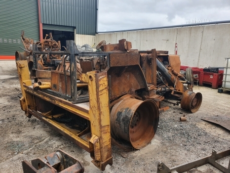 Ford 655c Engine, Front, Rear Axle, Backhoe, Transmission, Hydraulic Parts - Retroescavadeira: foto 5 Ford 655c Engine, Front, Rear Axle, Backhoe, Transmission, Hydraulic Parts - Retroescavadeira: foto 5