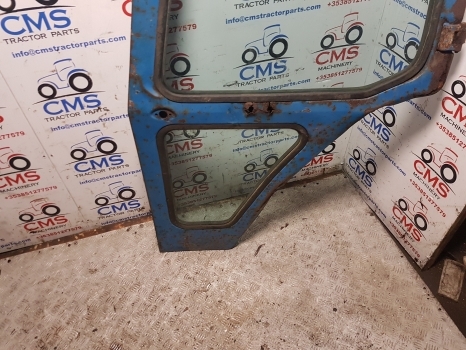 Ford 7710, 6600 Tw10, Tw20 Q Cab Door Left Assembly D8nn9420125bc, D8nn9420125bb - Porta e peças de Trator: foto 2 Ford 7710, 6600 Tw10, Tw20 Q Cab Door Left Assembly D8nn9420125bc, D8nn9420125bb - Porta e peças de Trator: foto 2
