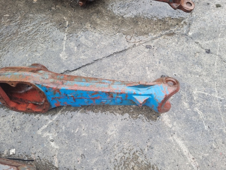 Ford 7840, 6640, 5640 Front Axle Housing Car125160, 19013 , Car128939, 82850149 - Eixo dianteiro: foto 2 Ford 7840, 6640, 5640 Front Axle Housing Car125160, 19013 , Car128939, 82850149 - Eixo dianteiro: foto 2