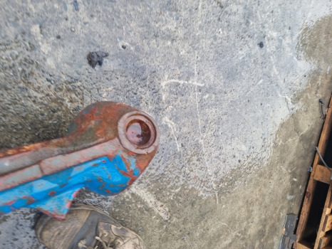 Ford 7840, 6640, 5640 Front Axle Housing Car125160, 19013 , Car128939, 82850149 - Eixo dianteiro: foto 5 Ford 7840, 6640, 5640 Front Axle Housing Car125160, 19013 , Car128939, 82850149 - Eixo dianteiro: foto 5