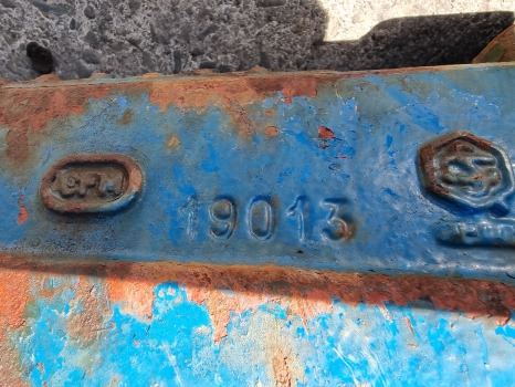 Ford 7840, 6640, 5640 Front Axle Housing Car125160, Car128939, 82850149, 19013 - Eixo dianteiro: foto 2 Ford 7840, 6640, 5640 Front Axle Housing Car125160, Car128939, 82850149, 19013 - Eixo dianteiro: foto 2