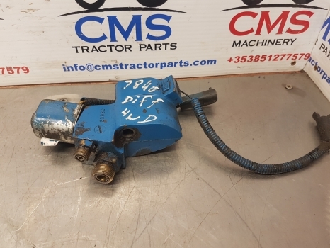 Ford 7840 Rear Differential Actuator Coupling 82014572, F0nn2n456ae, F0nn2n456af - Diferencial de Trator: foto 1 Ford 7840 Rear Differential Actuator Coupling 82014572, F0nn2n456ae, F0nn2n456af - Diferencial de Trator: foto 1