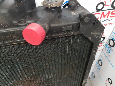 Radiador Ford Ts, 5640, 6640, 7740  Engine Water Cooling Radiator 82015103, 82015097: foto 7