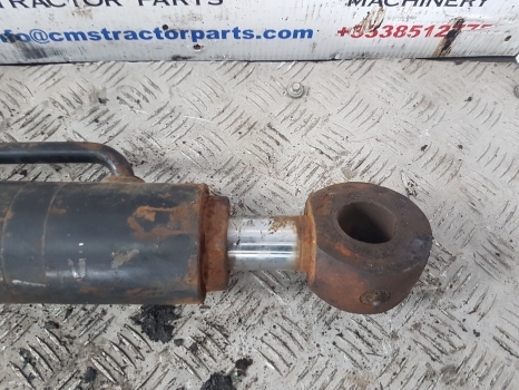 Jcb 2cx Showel Hydraulic Ram Cylinder 556/60084 - Cilindro hidráulico de Retroescavadeira: foto 2 Jcb 2cx Showel Hydraulic Ram Cylinder 556/60084 - Cilindro hidráulico de Retroescavadeira: foto 2