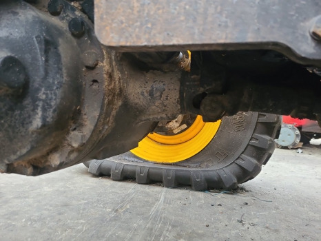 Jcb 542-70 Ag Front axle differential unit complete 458/m6510, 458/m7488 - Eixo dianteiro: foto 2 Jcb 542-70 Ag Front axle differential unit complete 458/m6510, 458/m7488 - Eixo dianteiro: foto 2