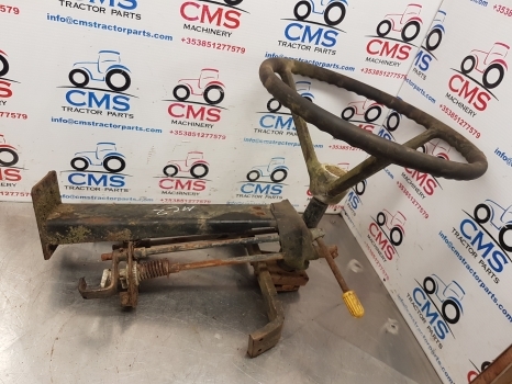 John Deere 3040, 2040, 1840, 1640, 2140 Steering Wheel And Column Assy Al27982 - Direcção de Trator: foto 1 John Deere 3040, 2040, 1840, 1640, 2140 Steering Wheel And Column Assy Al27982 - Direcção de Trator: foto 1