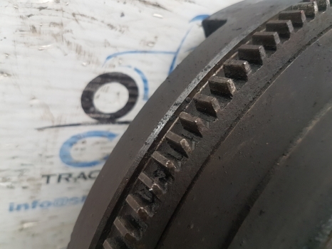 John Deere 3130, 3030, 1830, 2030, 2130 Flywheel At26482, Ar92508 - Volante do motor de Trator: foto 3 John Deere 3130, 3030, 1830, 2030, 2130 Flywheel At26482, Ar92508 - Volante do motor de Trator: foto 3