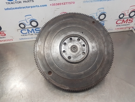 John Deere 3350, 2130, 2135, 2355 40, 50 And 55 Series Flywheel Re18678 - Volante do motor de Trator: foto 1 John Deere 3350, 2130, 2135, 2355 40, 50 And 55 Series Flywheel Re18678 - Volante do motor de Trator: foto 1