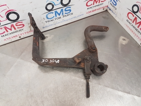 John Deere 3350, 2940, 3140, 3340, 3155 Clutch Pedal L39085, Al6329 - Embreagem e peças de Trator: foto 1 John Deere 3350, 2940, 3140, 3340, 3155 Clutch Pedal L39085, Al6329 - Embreagem e peças de Trator: foto 1