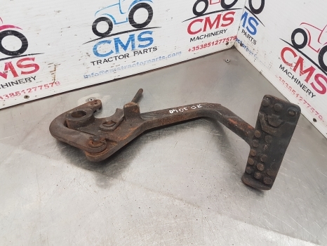 John Deere 3350, 2940, 3140, 3340, 3155 Clutch Pedal L39085, Al6329 - Embreagem e peças de Trator: foto 2 John Deere 3350, 2940, 3140, 3340, 3155 Clutch Pedal L39085, Al6329 - Embreagem e peças de Trator: foto 2