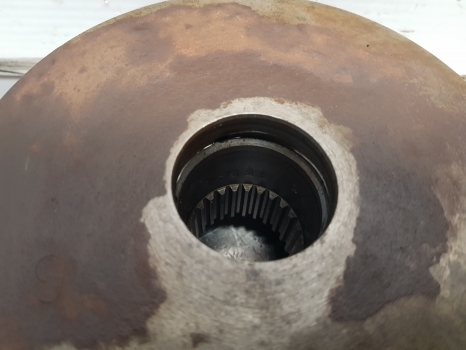 John Deere 40 And 50 Series Four Wheel Drive Clutch L39840, L34058 - Embreagem e peças de Trator: foto 3 John Deere 40 And 50 Series Four Wheel Drive Clutch L39840, L34058 - Embreagem e peças de Trator: foto 3