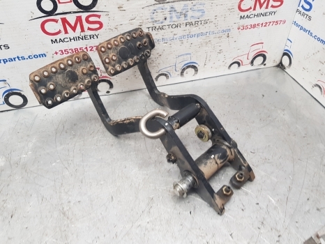 John Deere 6000 Series 6115m Brake Pedal Kit Al206704; Al211147; Al225834 - Peças de freio de Trator: foto 4 John Deere 6000 Series 6115m Brake Pedal Kit Al206704; Al211147; Al225834 - Peças de freio de Trator: foto 4